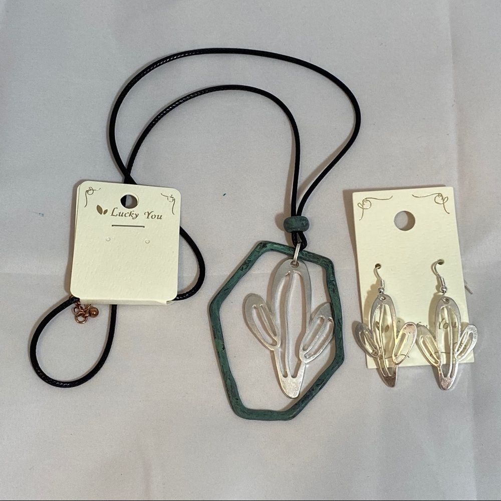 Cactus Silver Patina Necklace Earrings Set - Picture 5 of 7